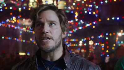 -We got you Kevin Bacon as a present.
-You got me a human being as a present? - The Guardians of the Galaxy Holiday Special
