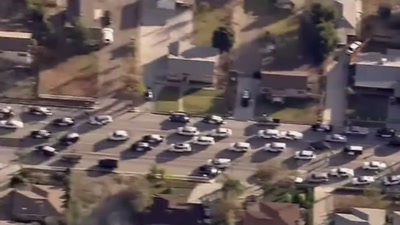 We got officers running here
back eastbound - FBI TRUE