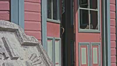 We got
the baby coming out! - Death Alley