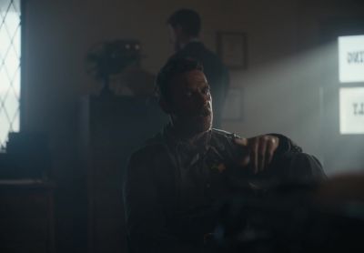 We got the end. - The Last Manhunt
