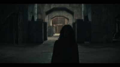 ‐We got to
hammer out this deal...
‐(overlapping chatter) - Y: The Last Man