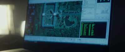 We got visitors.
Oh, yeah. - Escape Plan: The Extractors