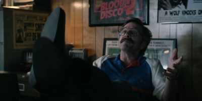 We got what's his name coming, right?
Glen Clitface? - GLOW
