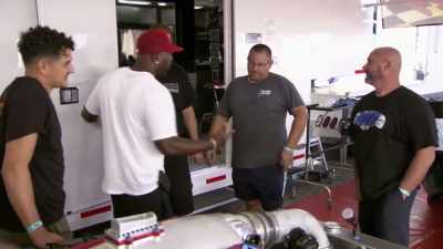 We got... Yeah, I'm here again without
the car, but [bleep] we're here to support. - Street Outlaws No Prep Kings Team Attack