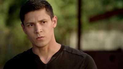We gotta find him a place to train man - Never Back Down 2: The Beatdown