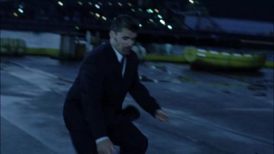 We gotta get you out of here. - Smallville