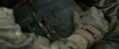We gotta get you to a medevac. - Battle Los Angeles