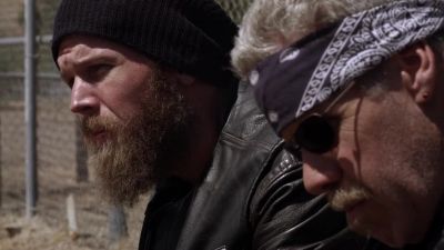We gotta go get Τig. - Sons of Anarchy