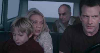 We gotta go. - The Mist