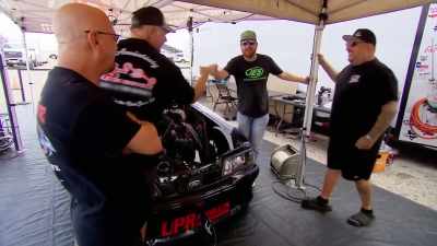 - We gotta quit sandbagging,
okay? We gotta-- - [all laughing] - Street Outlaws No Prep Kings Team Attack