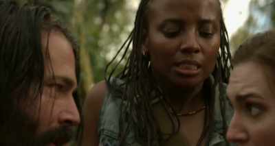 We gotta stop the bleeding, - Lake Placid: Legacy