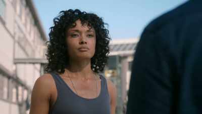 We grab her and they grab Jack - - NCIS: Sydney
