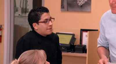 WE HAVE A NEW
POMONA SALAD. - Kitchen Nightmares
