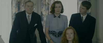 We have a non-aggression pact.
- That doesn't worry Mr Hitler. - Into the Darkness
