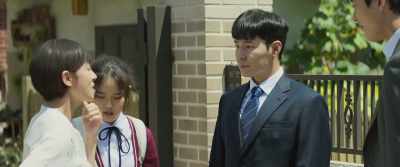 We have a prosecutor and
a defense attorney. - Innocent Witness