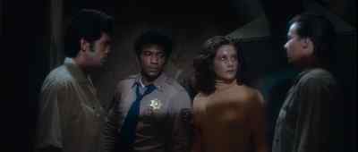 We have a stretcher for you, miss. - Assault on Precinct 13