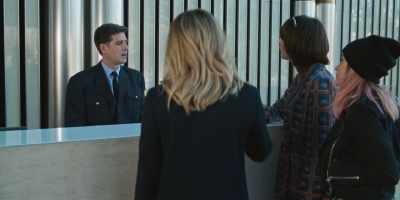 We have an appointment with Mr. Víctor... - Despite Everything