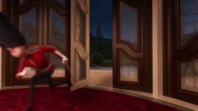 We have an emergency situation! - Be careful, this is priceless! - The Queen's Corgi