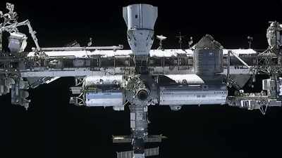 We have Bob Benkin from
SpaceX demo two mission, - The Elon Musk Show