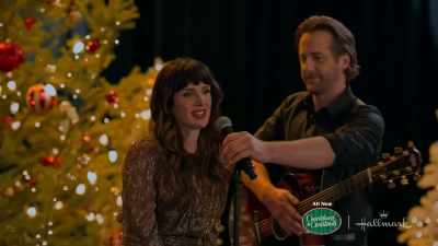 We have chosen something
very personal to Sara - When I Think of Christmas