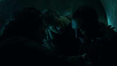 - We have to get him help.
- No. You need to run. - Marvel's The Defenders