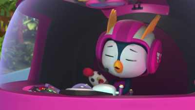 We have to get this rooster
back to Headquarters - - Top Wing