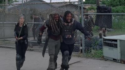 We have to get word to Rick! - The Walking Dead