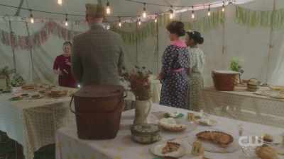 We have given each
pie an entry number. - A Waltons Thanksgiving