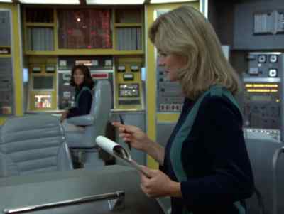 We have nineteen minutes
since our last contact. - Man from Atlantis