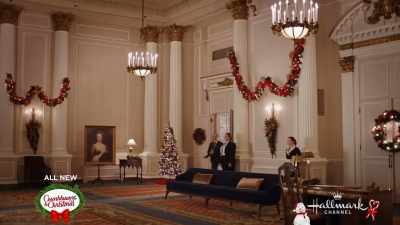 We have Roy and
Lila Thomas from America - A Christmas Carousel
