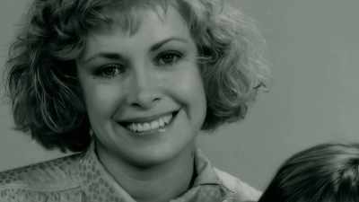 We have struggled, the dad died.
It's too expensive. - Doc of Chucky