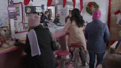 We have had suggestions
from all around the country, - Christmas a la Mode