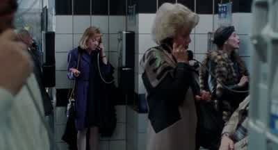 We have to use the phone, please. - Home Alone