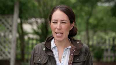 We have two days to pull the
designs together, the budget. - Fixer Upper: Behind the Design