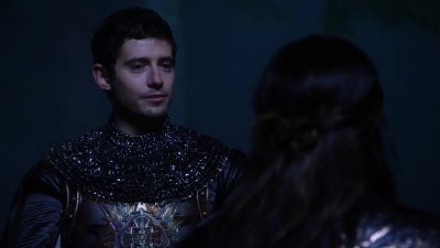 We haven't been properly introduced.
My name's Phillip. - Once Upon a Time
