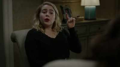 We hire a hit man,
and then we frame Rio - Good Girls