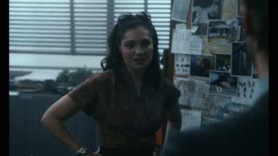 We hit one now, she'll think
that our informant is still active. - Griselda