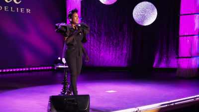 We was in that bitch-- - Sommore: Queen Chandelier