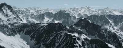 We just have to cross the valley.
How long could it take? - Society of the Snow