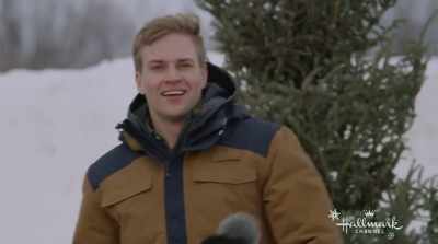 We just, we haven't seen
each other in a while. - Amazing Winter Romance