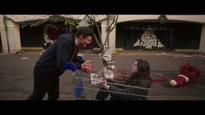 - We just need to get there.
- There's no evacuation coming. - Anna and the Apocalypse