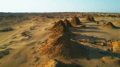 We know that,
from this royal line, - Lost Kingdom of the Black Pharaohs