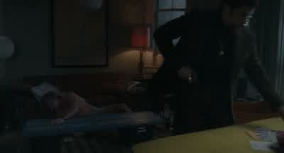 We know that you talked to the lady cop. - Caught Stealing