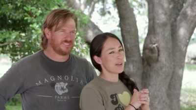 ♪ We like me ♪ - Fixer Upper: Behind the Design