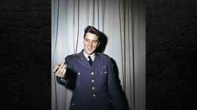 We live off the land,
we meditate. - Return of the King: The Fall and Rise of Elvis Presley