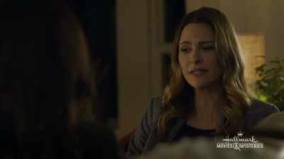 - We lost her going on two years ago.
- Oh, I'm... Amy, I'm sorry. - Mystery 101: Killer Timing