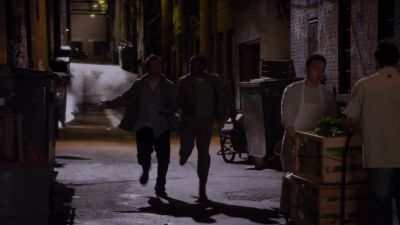 - We lost him!
- He's right behind us. - Psych