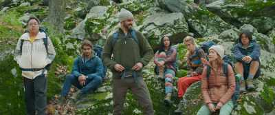 We must blame Mason in part
for Helen's blisters. Why? - Happiness for Beginners