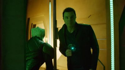 We must find an escape pod. - The Orville