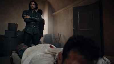 We need him awake. - The Musketeers